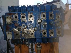 雷沃220-7多路阀维修