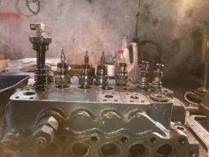 斗山225-7多路阀维修